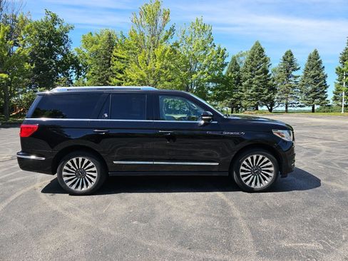 Used 2020 Lincoln Navigator Reserve w/ Equipment Group 208A Reserve AWD/4WD image 6