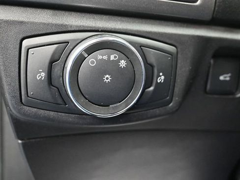 Used 2018 Ford Fusion SE image 22