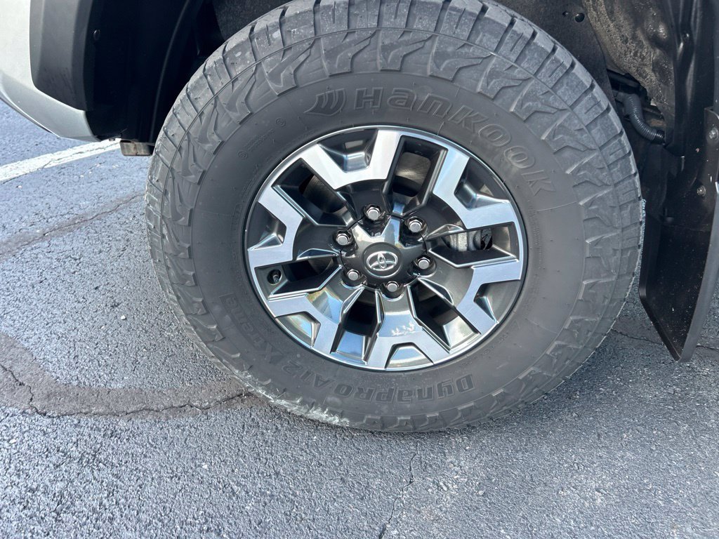 Certified 2023 Toyota Tacoma TRD Off-Road AWD/4WD image 28