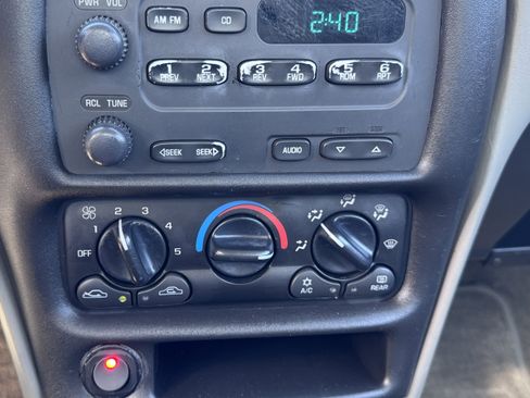 Used 2005 Chevrolet Malibu Classic image 18