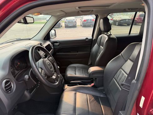 Used 2015 Jeep Patriot High Altitude AWD/4WD image 11