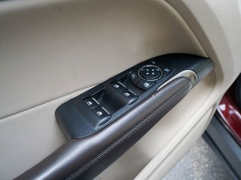 Used 2017 Lincoln MKC Select w/ Select Plus Package image 17