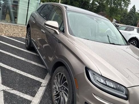 Used 2020 Lincoln Nautilus Reserve AWD/4WD image 2