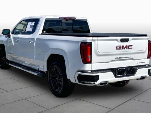 Used 2023 GMC Sierra 1500 Denali w/ Technology Package AWD/4WD image 12