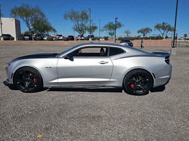 Used 2019 Chevrolet Camaro SS RWD image 7