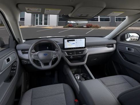 Used 2026 Ford Explorer Active AWD/4WD image 9