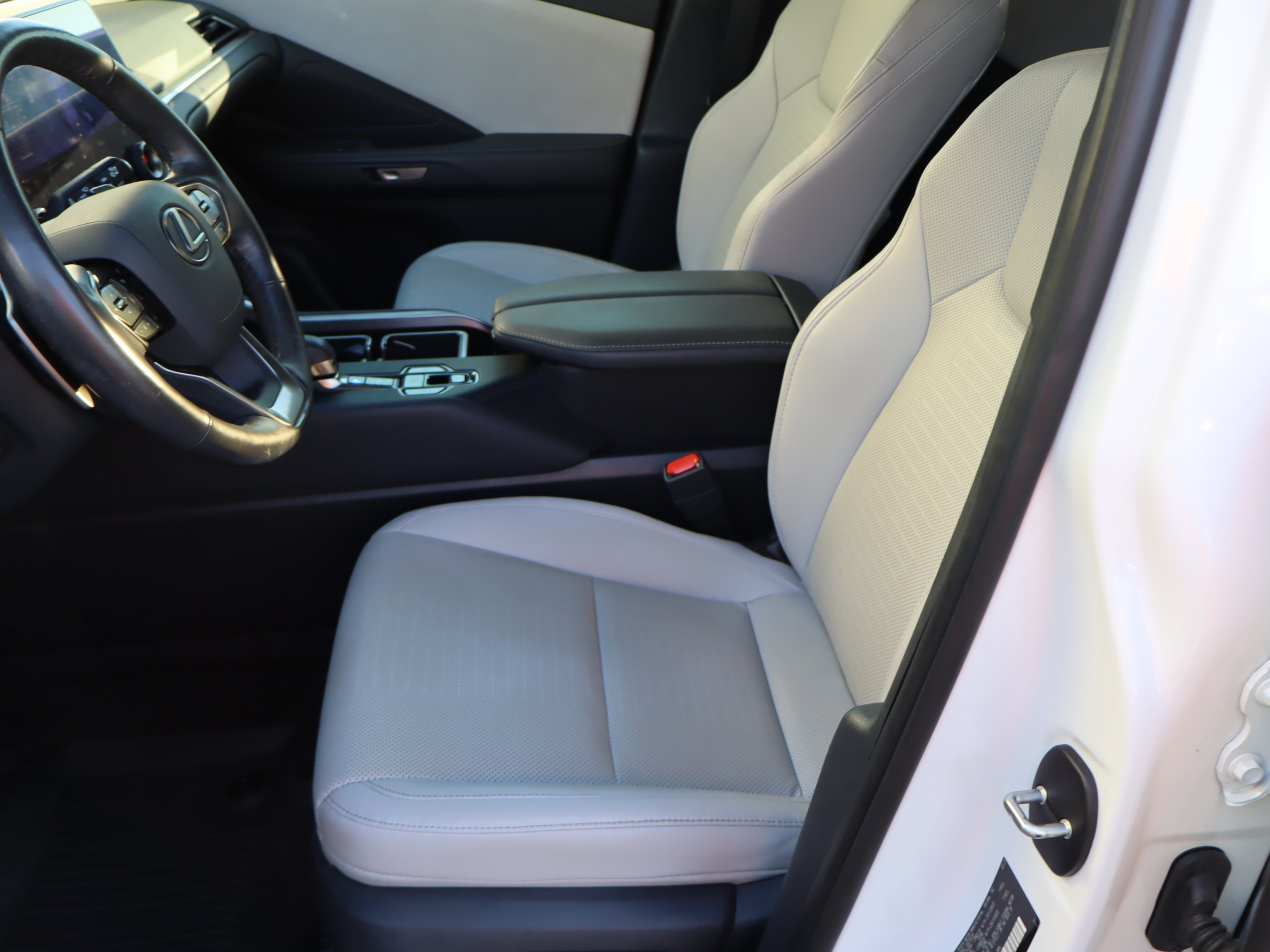 Used 2025 Lexus TX 350 FWD w/ Technology Package image 16