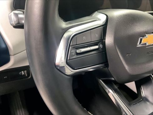 Used 2024 Chevrolet Equinox EV LT image 23