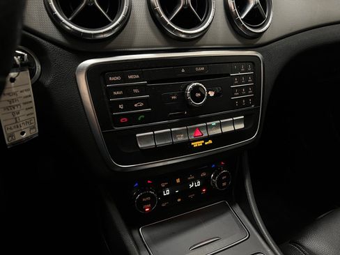 Used 2018 Mercedes-Benz CLA 250 image 25
