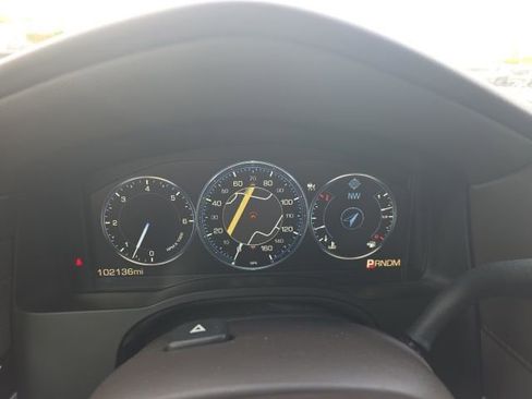 Used 2015 Cadillac Escalade Premium image 20