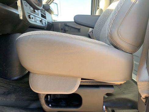 New 2025 Chevrolet Express 3500 w/ Power Convenience Package RWD image 18
