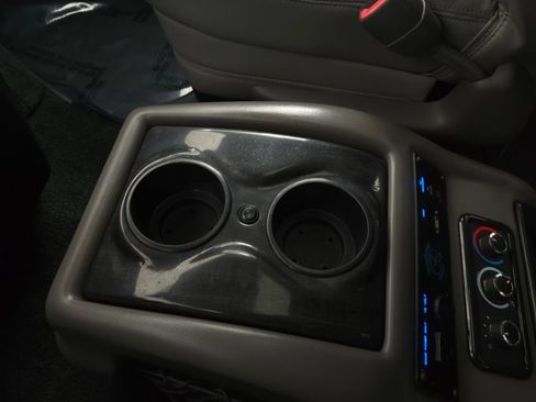 Used 2014 GMC Savana 1500 image 24