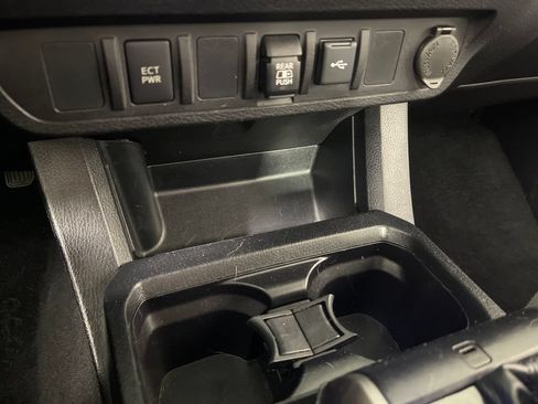 Certified 2020 Toyota Tacoma SR5 RWD image 30