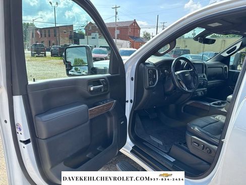 Used 2022 Chevrolet Silverado 2500 High Country w/ Z71 Off-Road Package AWD/4WD image 8