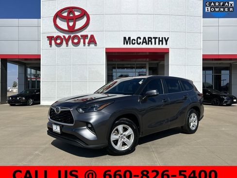 Used 2023 Toyota Highlander LE image 1
