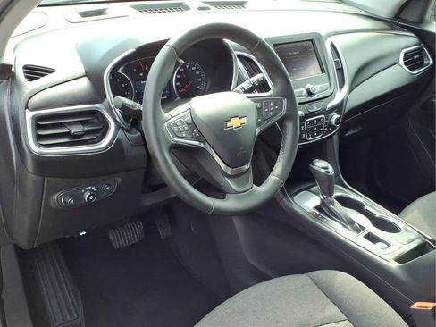 Used 2021 Chevrolet Equinox LT FWD image 3