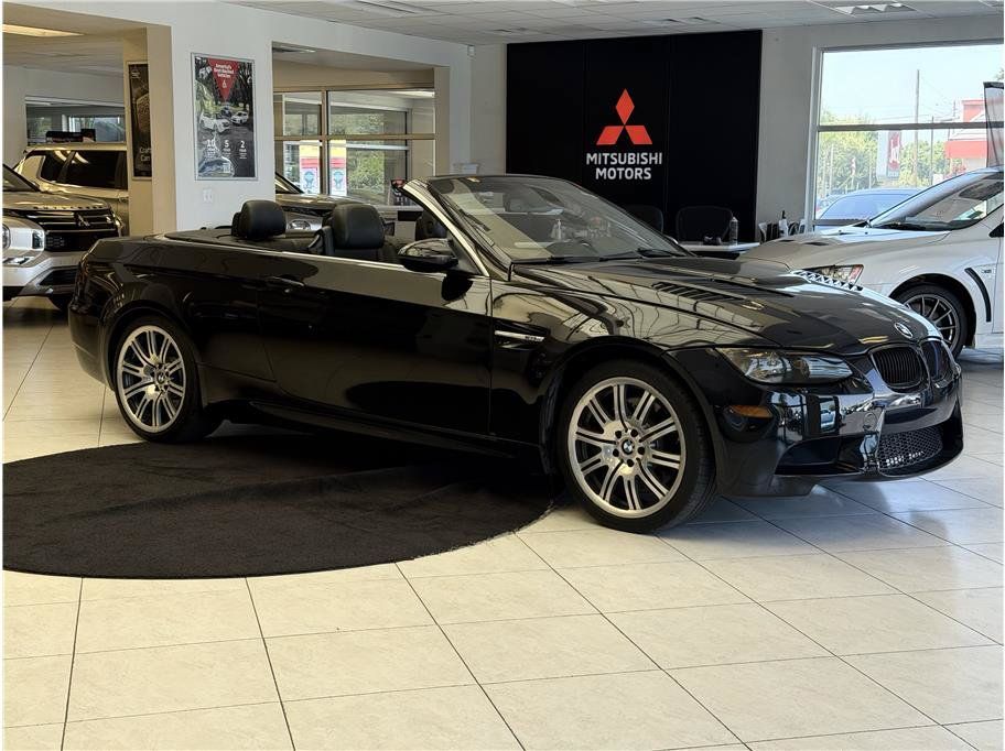 Used 2013 BMW M3 Convertible RWD image 3