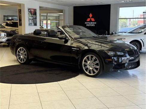 Used 2013 BMW M3 Convertible RWD image 3
