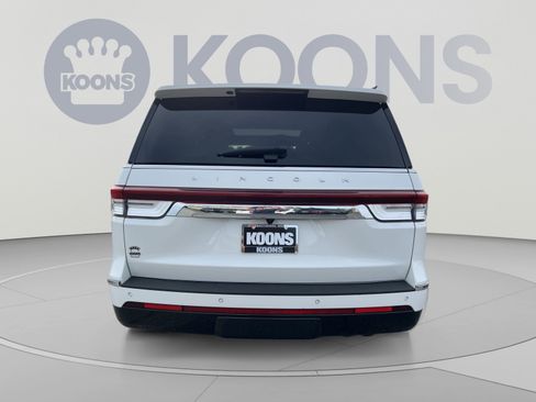 Used 2023 Lincoln Navigator Reserve AWD/4WD image 15