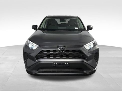Used 2025 Toyota RAV4 LE AWD/4WD image 9