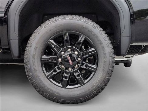 New 2026 GMC Sierra 2500 AT4 w/ AT4 Premium Plus Package AWD/4WD image 10
