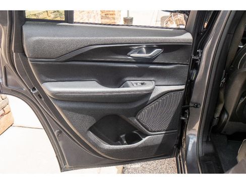 Used 2023 Jeep Grand Cherokee Altitude AWD/4WD image 17