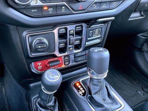 Used 2026 Jeep Wrangler Unlimited Rubicon 392 w/ Quick Order Package 27X Moab AWD/4WD image 12