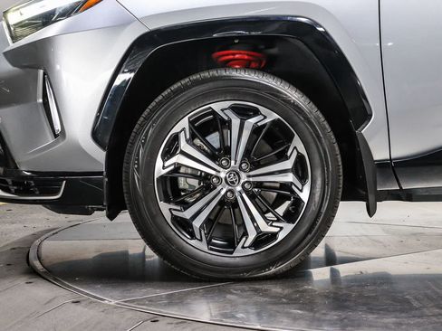 Certified 2022 Toyota RAV4 XSE w/ Weather Package AWD/4WD image 10