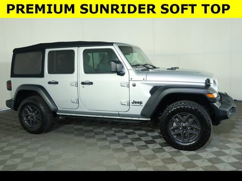 Used 2024 Jeep Wrangler Sport S image 12