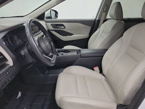 Certified 2024 Nissan Rogue SV w/ SV Premium Package FWD image 21