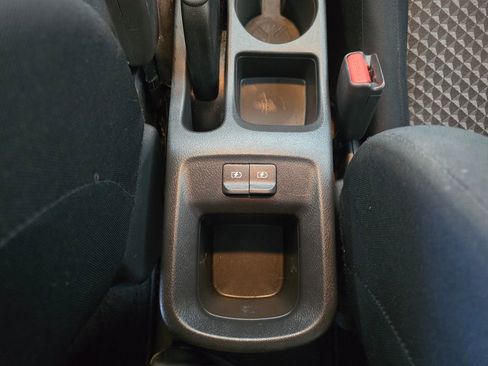 Used 2024 Nissan Versa S FWD image 22