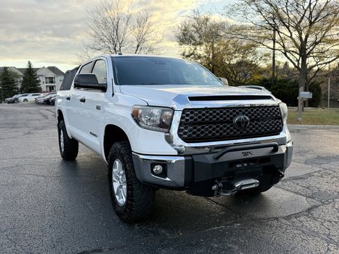 Used 2018 Toyota Tundra SR5 image 6