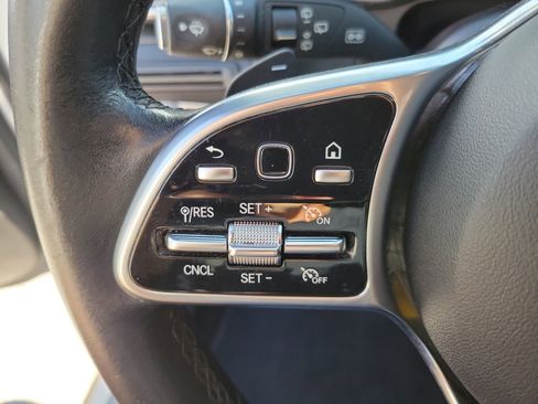 Used 2020 Mercedes-Benz GLC 300 GLC 300 image 19