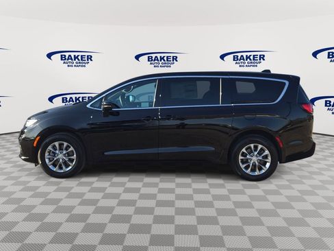 New 2026 Chrysler Pacifica Select AWD/4WD image 7