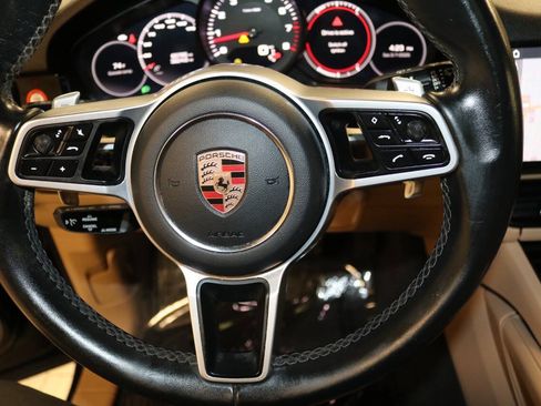 Used 2020 Porsche Cayenne Turbo AWD/4WD image 33