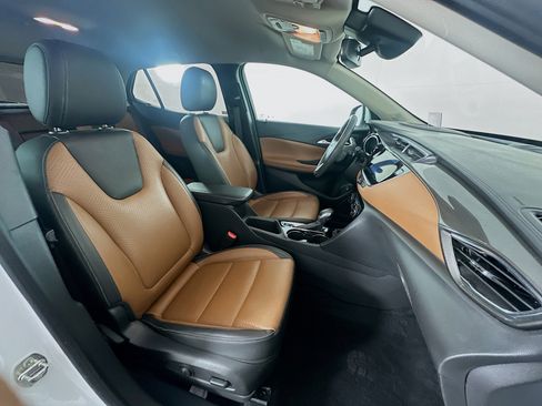Used 2022 Buick Encore GX Essence w/ Advanced Technology Package FWD image 31