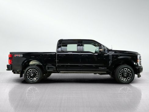Used 2025 Ford F350 Platinum AWD/4WD image 7