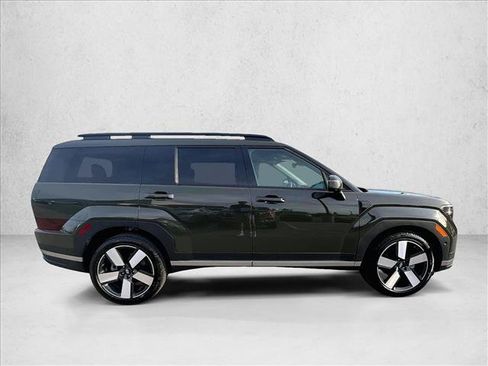 Used 2024 Hyundai Santa Fe Limited FWD image 5