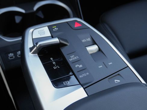 Certified 2025 BMW X1 xDrive28i image 27