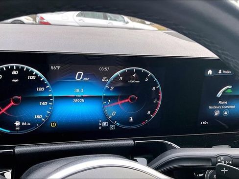 Used 2023 Mercedes-Benz GLA 250 4MATIC image 13