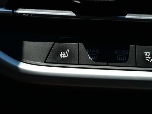 Used 2021 BMW X5 xDrive40i w/ Convenience Package AWD/4WD image 25