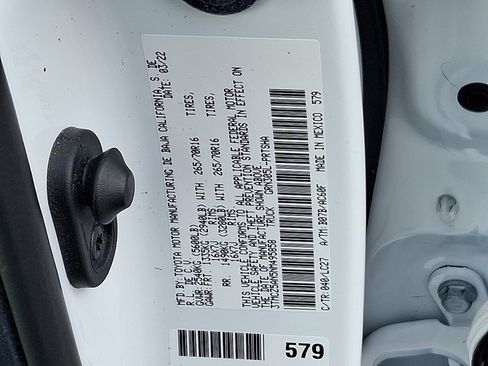 Certified 2022 Toyota Tacoma TRD Off-Road image 29