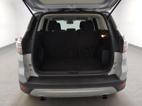 Used 2018 Ford Escape SE FWD image 29