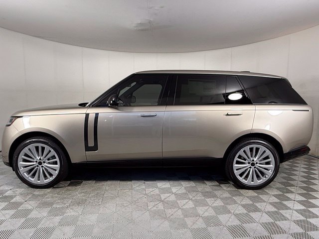 New 2026 Land Rover Range Rover Long Wheelbase SE AWD/4WD image 3