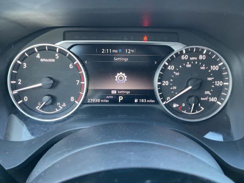 Used 2023 Nissan Rogue SV image 12