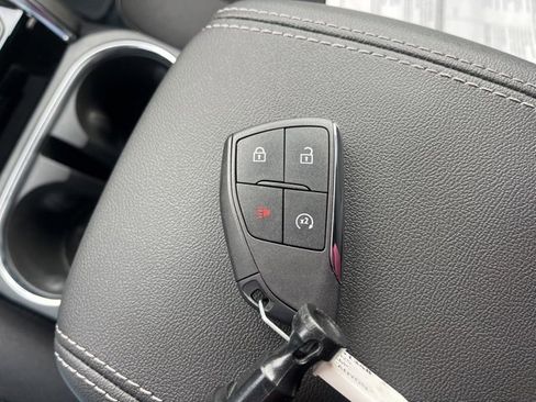 New 2025 GMC Canyon Elevation w/ Convenience Package image 61