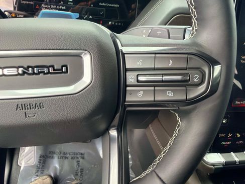 New 2026 GMC Yukon Denali Ultimate AWD/4WD image 27