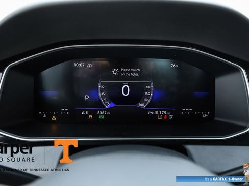 Used 2025 Volkswagen Jetta SE w/ Sunroof Package FWD image 27
