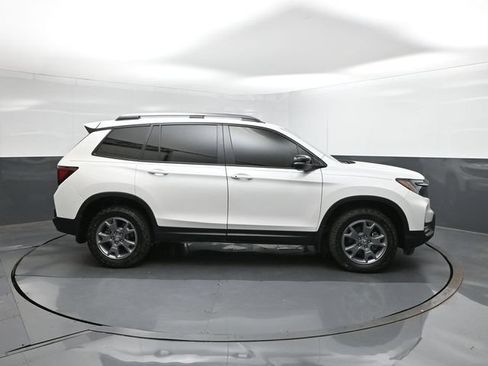 Used 2025 Honda Passport TrailSport image 15