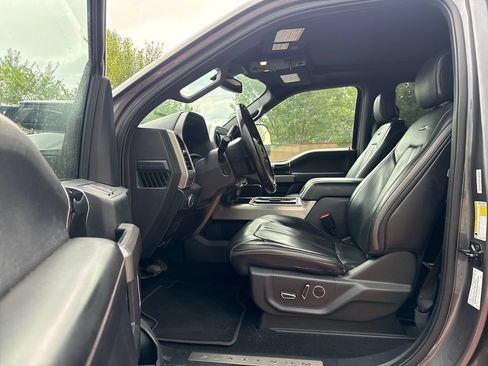 Used 2022 Ford F250 Platinum AWD/4WD image 11